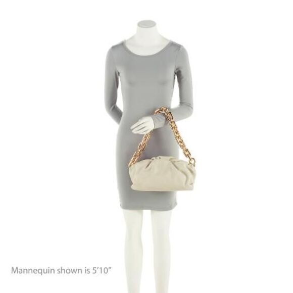 Bottega Veneta Calfskin The Chain Pouch - Picture 5 of 14